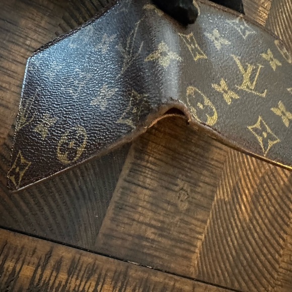 Louis Vuitton, men's monogram, bifold, wallet, vintage - Picture 7 of 17